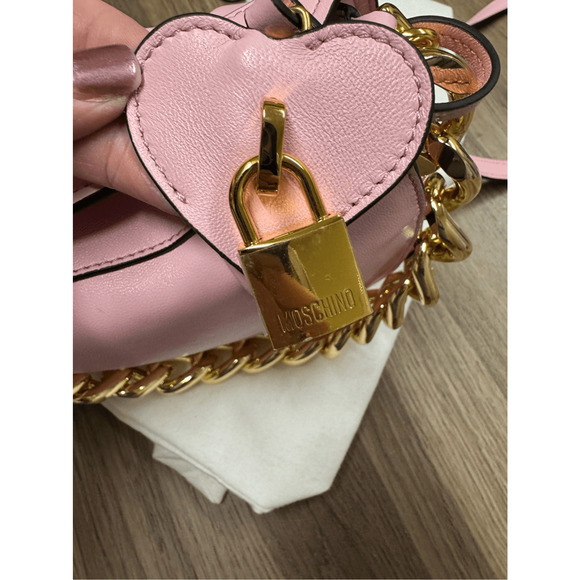 Moschino NWT Heart Lock Leather Shoulder Bag in Pink - Picture 10 of 10